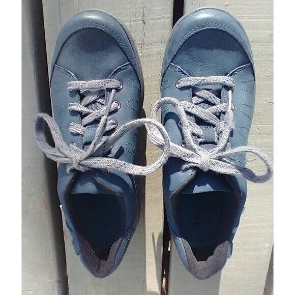 Aravon Women's Rev Stridarc Savor Size 6D - Picture 3 of 9